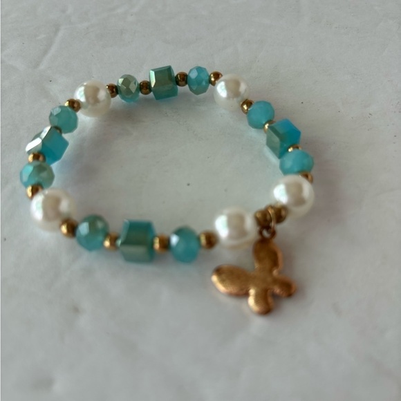 Handmade Stretchy Turquoise And Faux Pearl Beaded Bracelet With Butterfly Charm - Picture 2 of 3